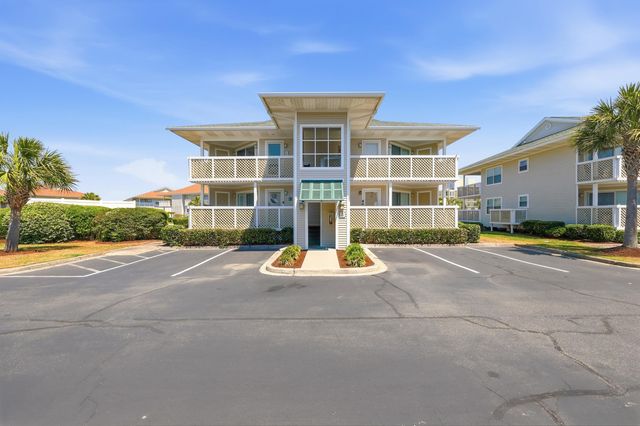 301 Shorehaven Dr., North Myrtle Beach, SC 29582