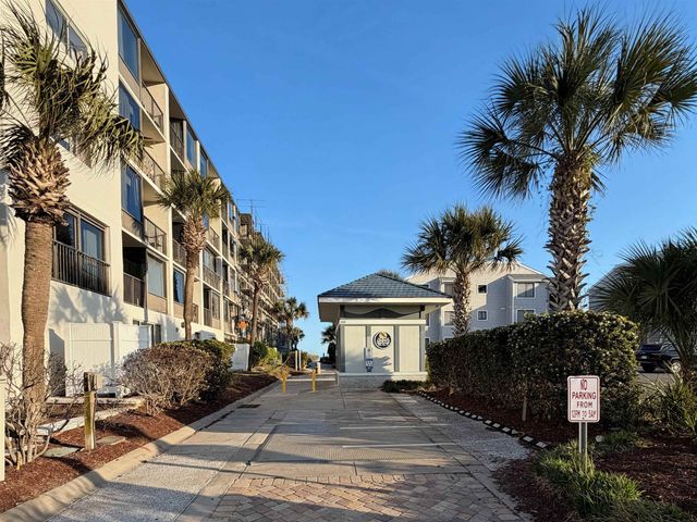 301 Shorehaven Dr., North Myrtle Beach, SC 29582
