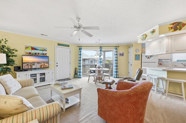 301 Shorehaven Dr., North Myrtle Beach, SC 29582