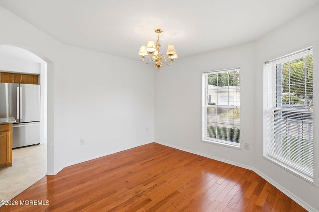 25 Fort Lee Drive, Manahawkin, NJ 08050