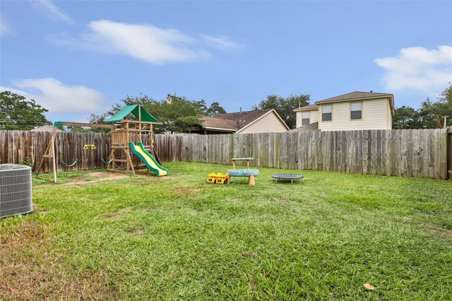8138 Chancewood Lane, Humble, TX 77338