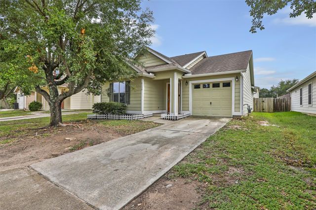 8138 Chancewood Lane, Humble, TX 77338