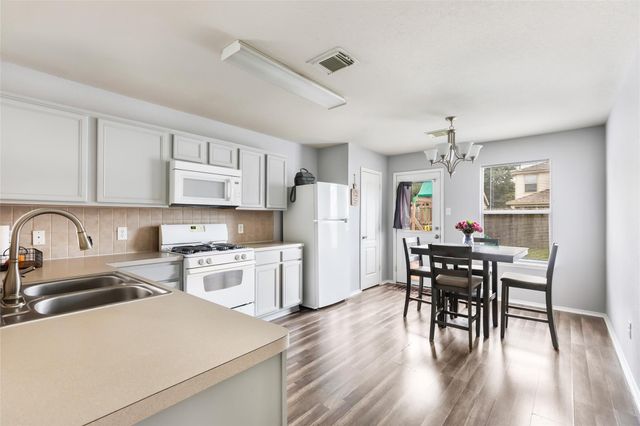 8138 Chancewood Lane, Humble, TX 77338