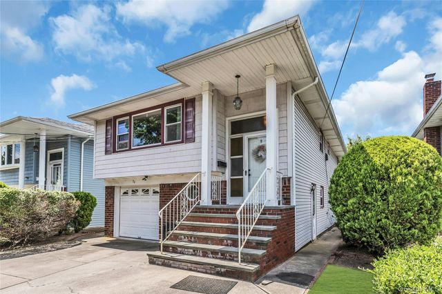 94 Union Place, Lynbrook, NY 11563