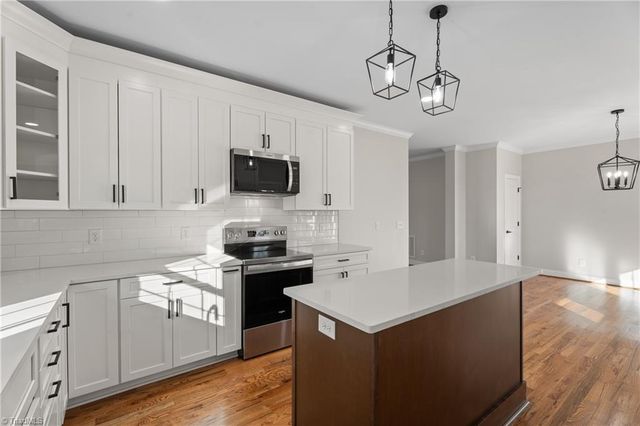 4632 Pinehill Drive, Pfafftown, NC 27040