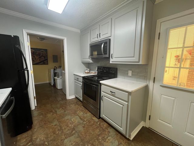 100 Mozingo Dr., Petal, MS 39465