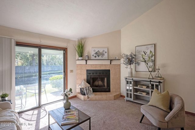 10800 OLD ST AUGUSTINE RD Road 604, Jacksonville, FL 32257