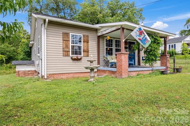 112 Hillcrest Street, Jonesville, NC 28642