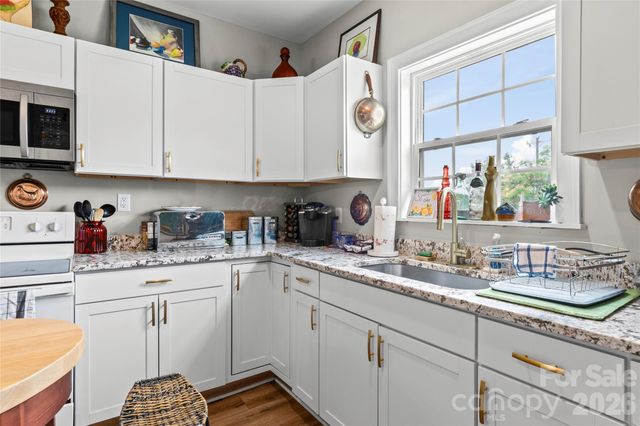 112 Hillcrest Street, Jonesville, NC 28642