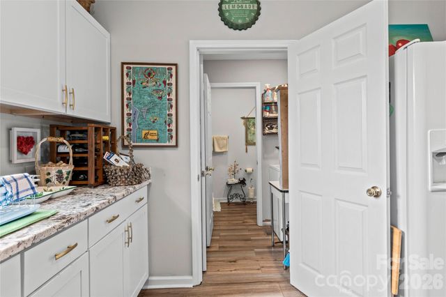 112 Hillcrest Street, Jonesville, NC 28642