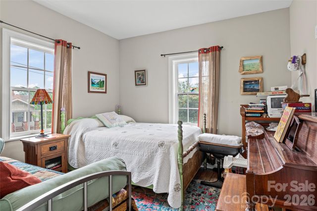 112 Hillcrest Street, Jonesville, NC 28642