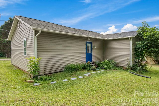 112 Hillcrest Street, Jonesville, NC 28642