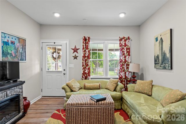 112 Hillcrest Street, Jonesville, NC 28642