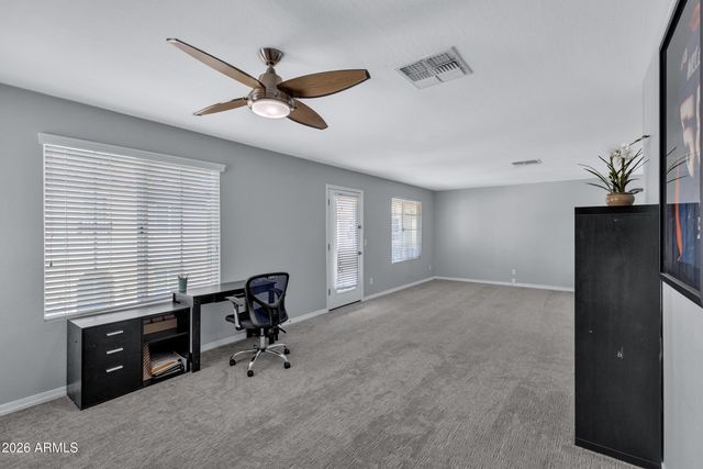 907 S HENRY Lane, Gilbert, AZ 85296