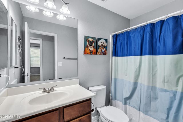 907 S HENRY Lane, Gilbert, AZ 85296