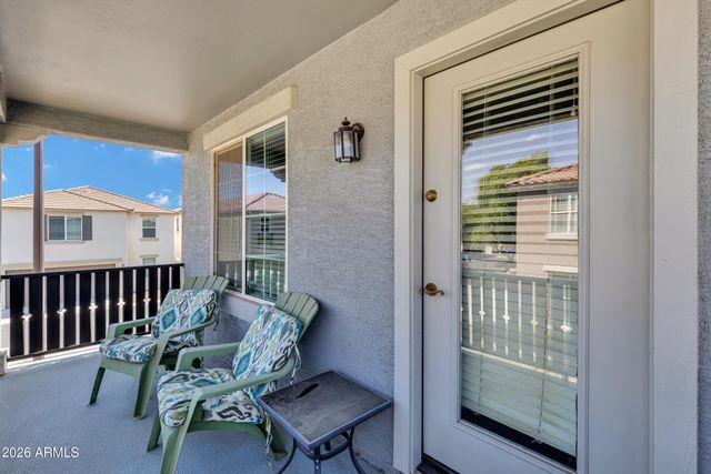 907 S HENRY Lane, Gilbert, AZ 85296