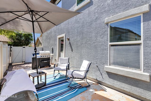 907 S HENRY Lane, Gilbert, AZ 85296
