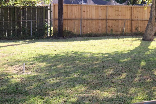 17002 Hall Shepperd Road, Houston, TX 77049