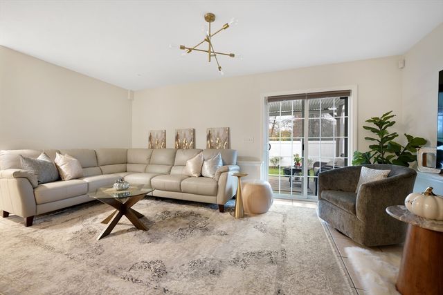 65 Cross Road, Dartmouth, MA 02747