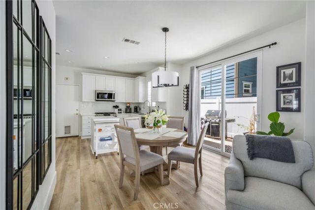 24 Thorp Spring, Ladera Ranch, CA 92694