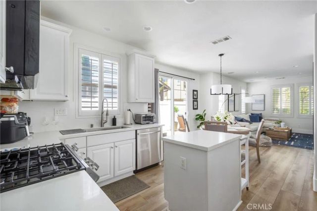 24 Thorp Spring, Ladera Ranch, CA 92694