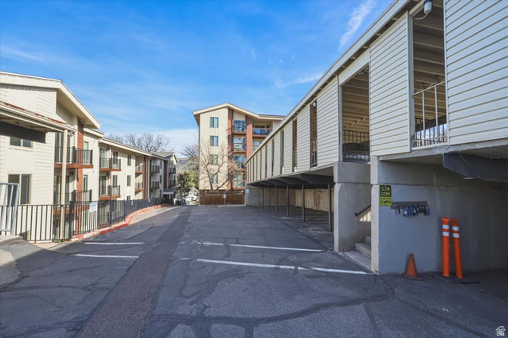 Image 23 of property listing at 1032 E 400 S #406 B, Salt Lake City, UT 84102