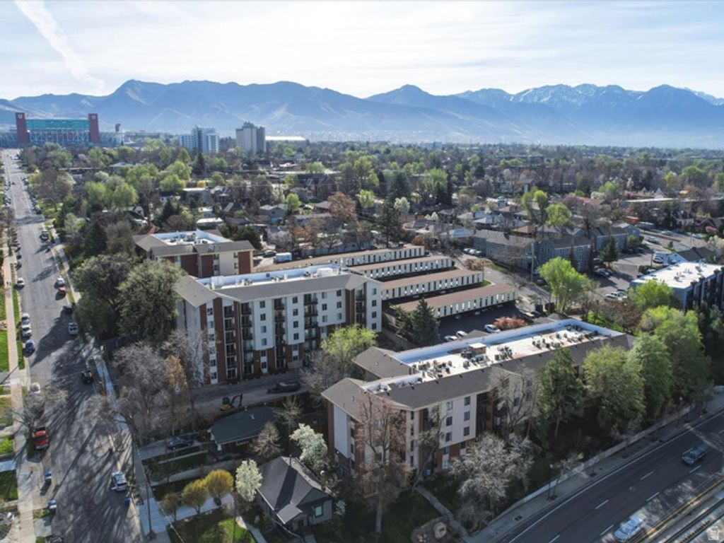 Image 25 of property listing at 1032 E 400 S #406 B, Salt Lake City, UT 84102
