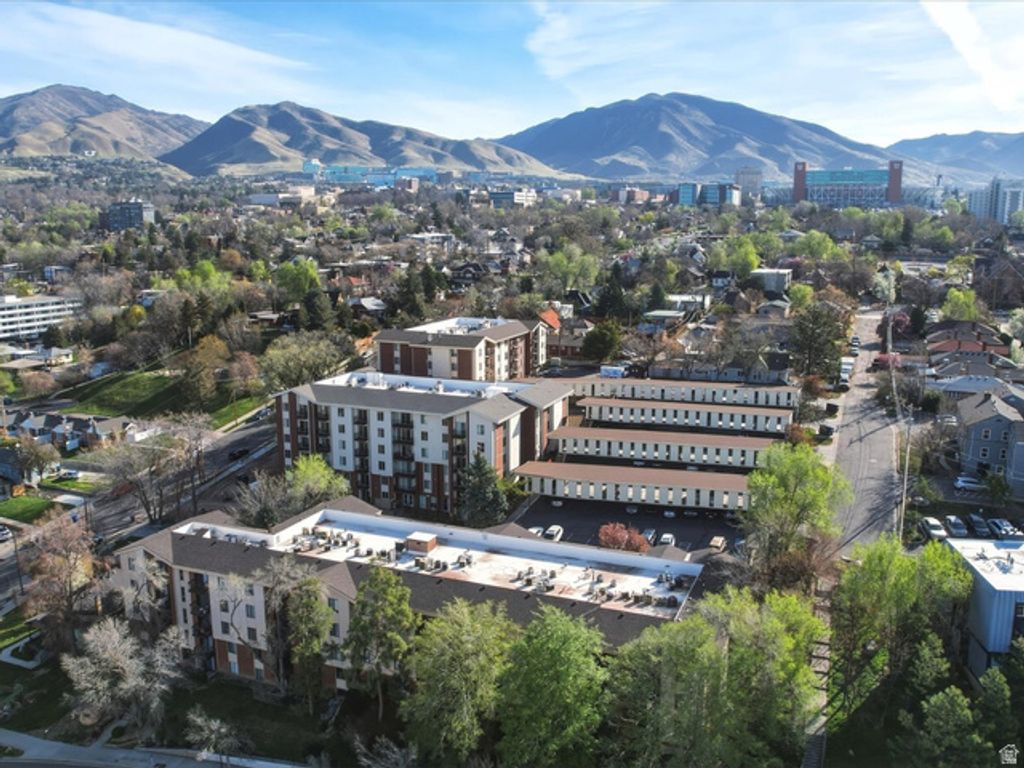 Image 26 of property listing at 1032 E 400 S #406 B, Salt Lake City, UT 84102