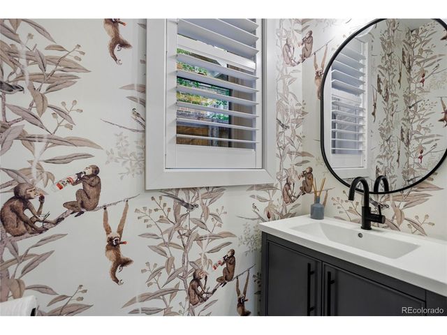 585 S Emerson St, Denver, CO 80209