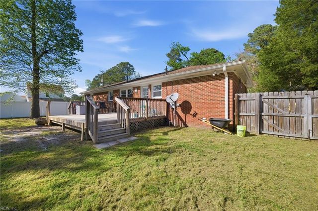 2709 Cedar RD, Chesapeake, VA 23323