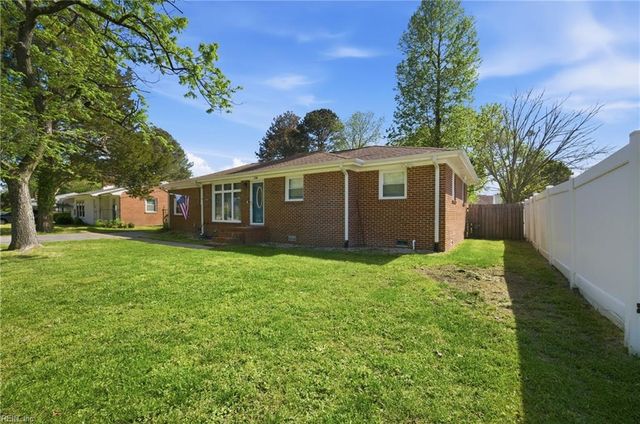 2709 Cedar RD, Chesapeake, VA 23323