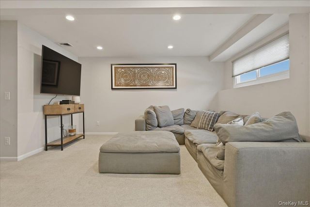 3984 Arthur Avenue N, Seaford, NY 11783