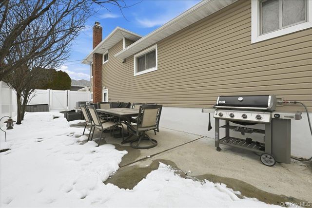 3984 Arthur Avenue N, Seaford, NY 11783