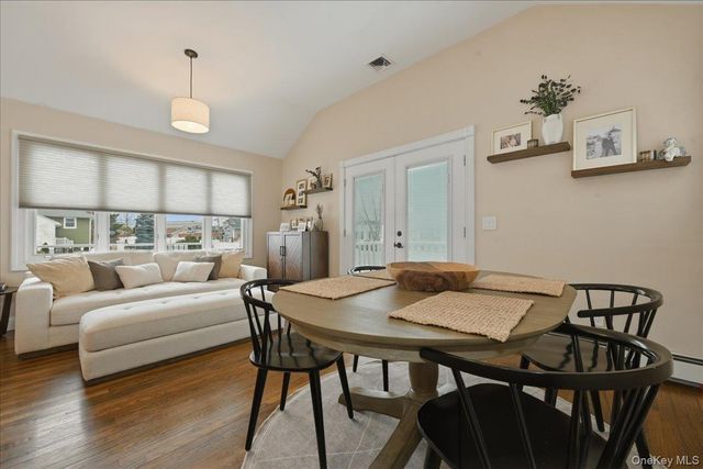 3984 Arthur Avenue N, Seaford, NY 11783