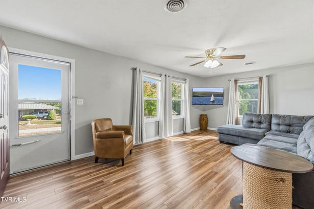 12 Lorraine Street, Greeneville, TN 37743