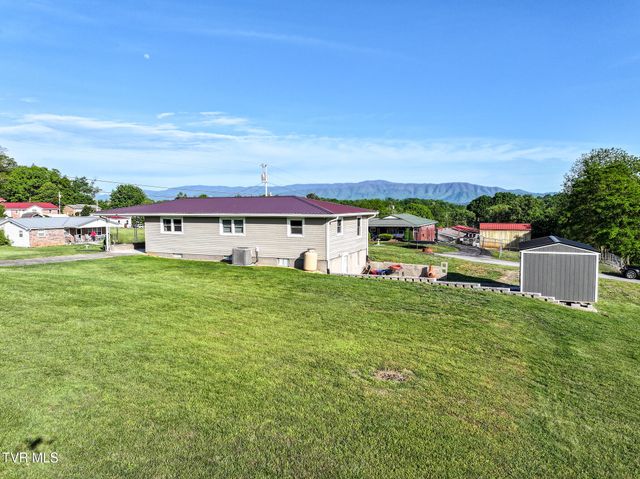 12 Lorraine Street, Greeneville, TN 37743