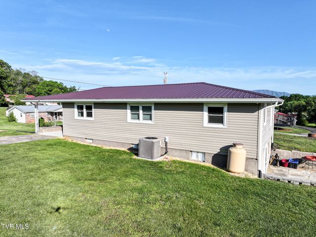 12 Lorraine Street, Greeneville, TN 37743