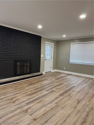 427 E 275 Street, Euclid, OH 44132