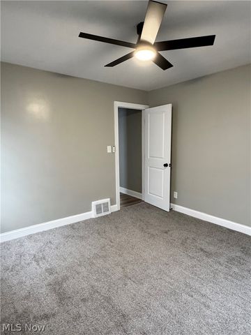 427 E 275 Street, Euclid, OH 44132