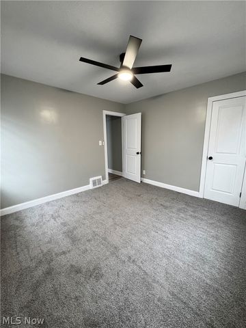 427 E 275 Street, Euclid, OH 44132