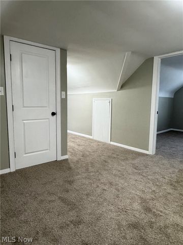 427 E 275 Street, Euclid, OH 44132