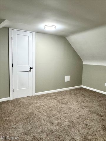 427 E 275 Street, Euclid, OH 44132