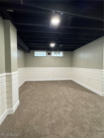 427 E 275 Street, Euclid, OH 44132