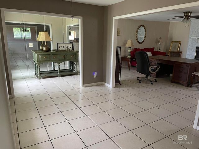402 W Myrtle Avenue, Foley, AL 36535