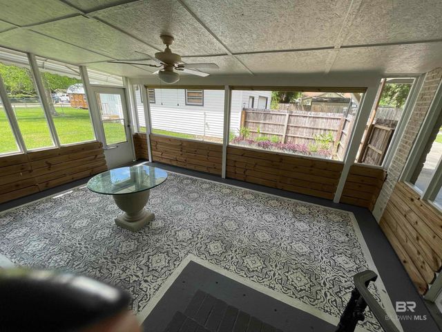 402 W Myrtle Avenue, Foley, AL 36535