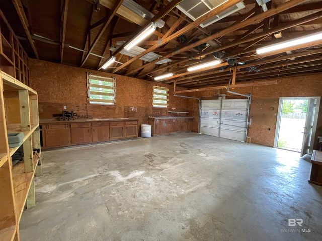 402 W Myrtle Avenue, Foley, AL 36535