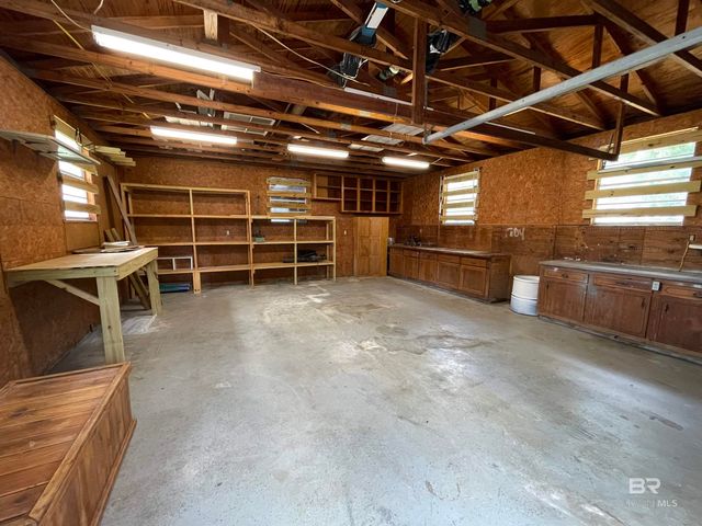 402 W Myrtle Avenue, Foley, AL 36535