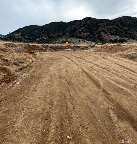 183 Siskiyou Drive, Tehachapi, CA 93561
