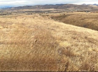 183 Siskiyou Drive, Tehachapi, CA 93561