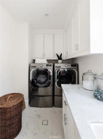 10555 Holman, Los Angeles, CA 90024